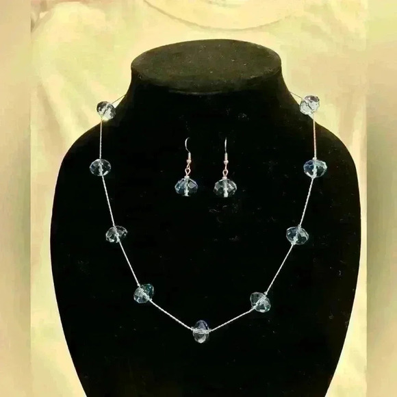 Blue bead necklace and earring set! - Picture 3 of 6